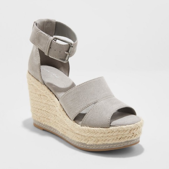 Universal Thread Shoes - Women’s Gray Espadrille Wedge Sandal Heel Shoe NWT